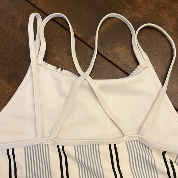 Abercrombie Kids bikini size 15/16. Navy, light blue and white stripes. - Picture 4 of 7